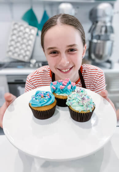 4 Hour Cupcake Baking and Decorating Class for Kids